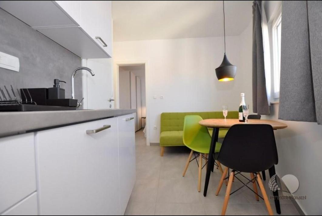 Apartmani Miranda Drašnice Exterior foto